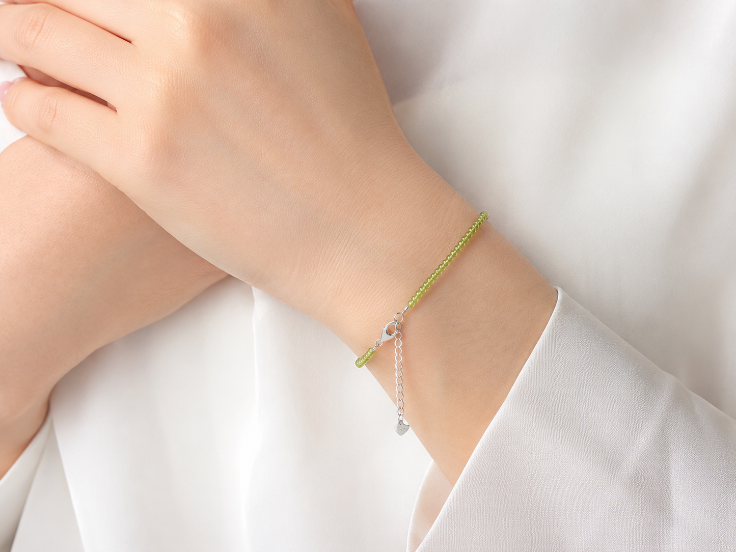 Peridoot Armband 17–20 cm met 925 Zilveren Slot – 2 mm Facet Kralen Edelsteen Armband