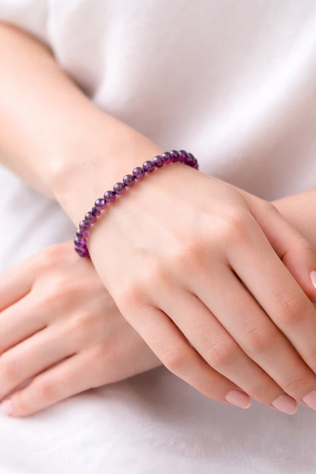 Amethist Armband 6 mm – Natuursteen Kralen – 18 cm –  Elastisch - Unisex - Rust & Balans