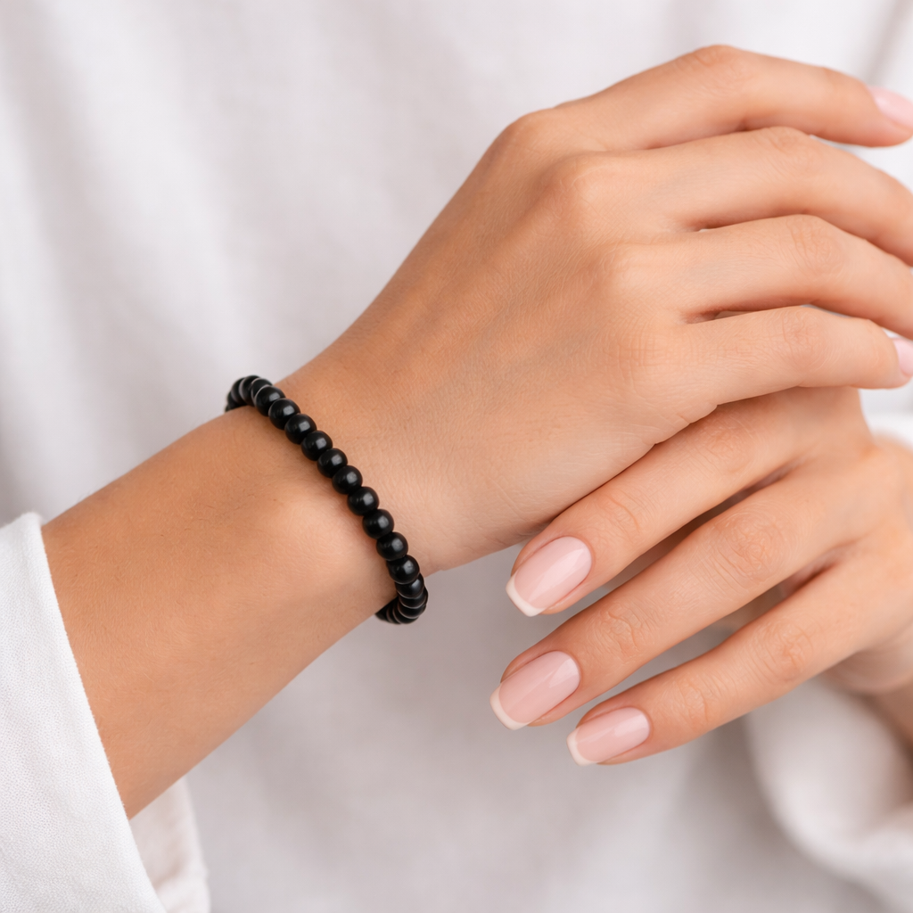 Shungiet Armband – 6 mm Kralen – Ø 17 cm – Zwarte Natuursteen Armband – Edelsteen Armband voor Dames en Heren